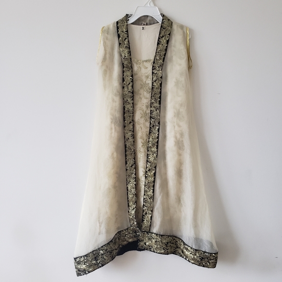 Girls fancy gown dress - Picture 4 of 9